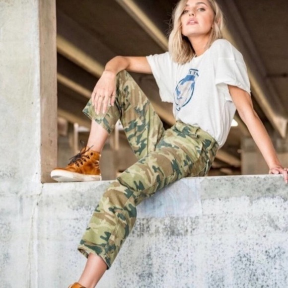 Free People Denim - FREE PEOPLE Remy Cargo Camo Pants Jeans {T42}